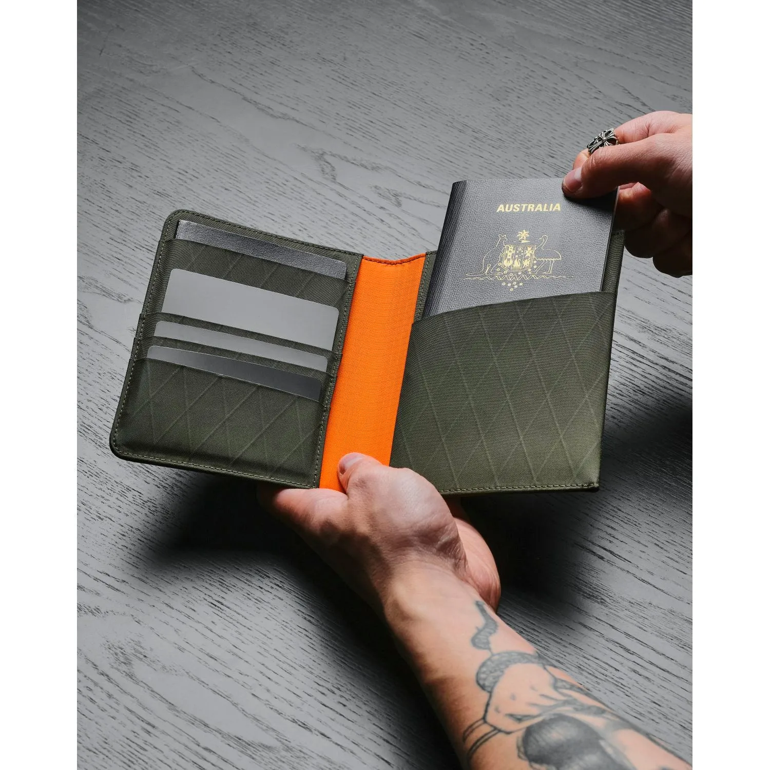 ALPAKA ARK Bifold Passport Wallet X-Pac VX21