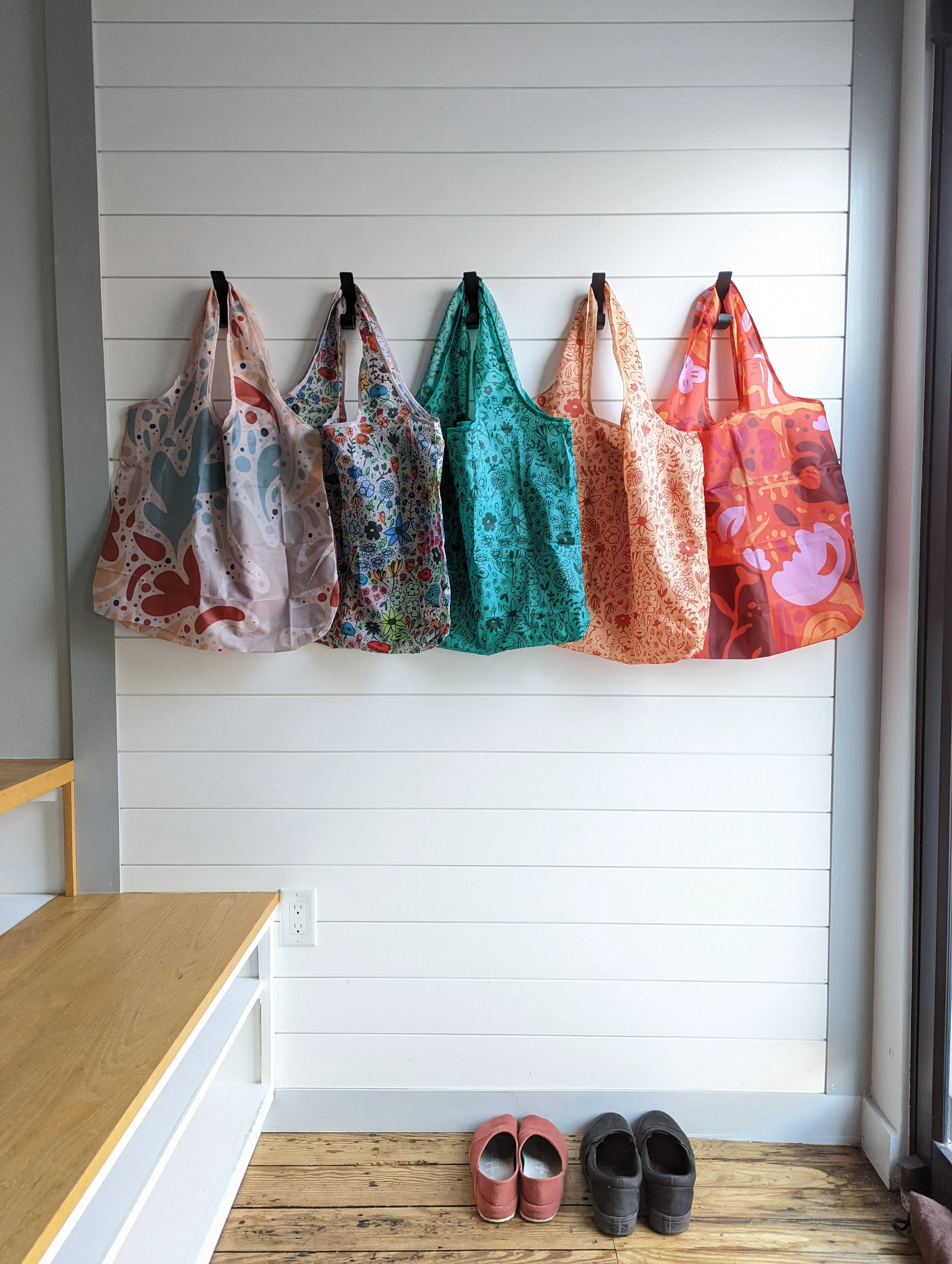 Flowerbed Peach Reusable Tote